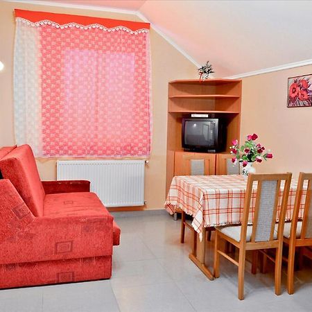 Holiday Home Rose Hajdúszoboszló Buitenkant foto